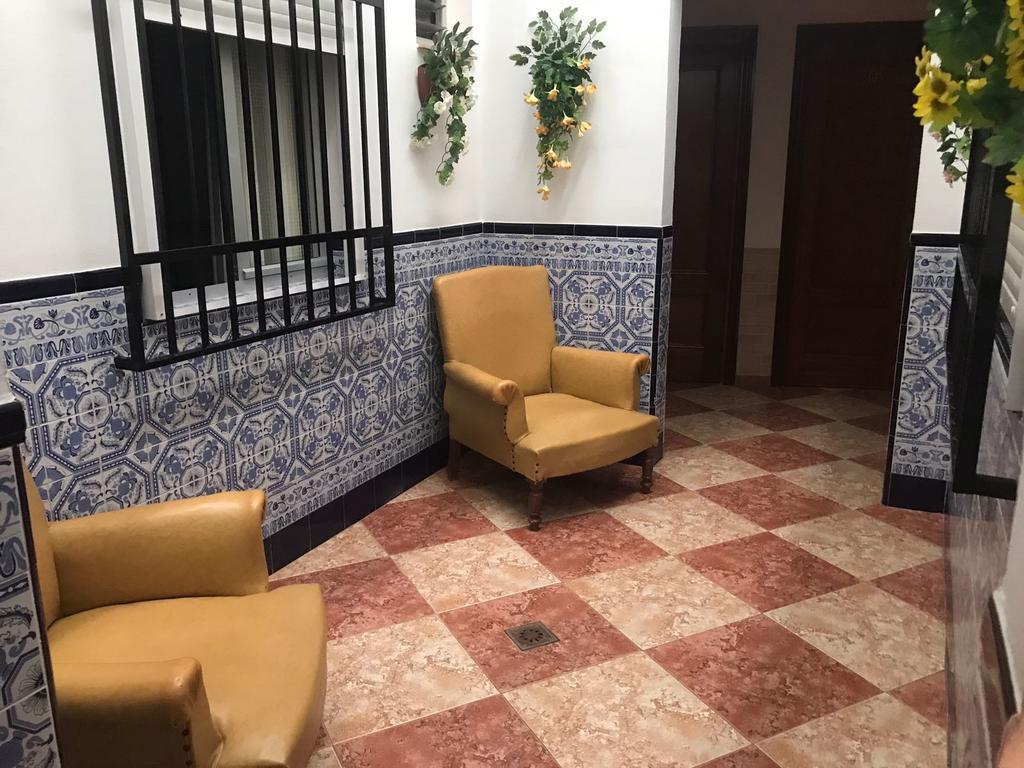 Hostal Bar San Pedro Майрена-дель-Алькор Екстер'єр фото